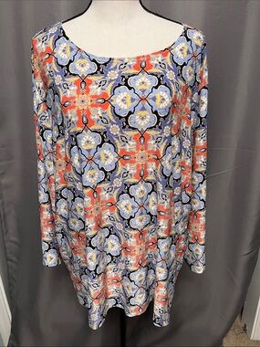 Women’s Blue & Red Floral-Medallion Long Sleeve Tunic